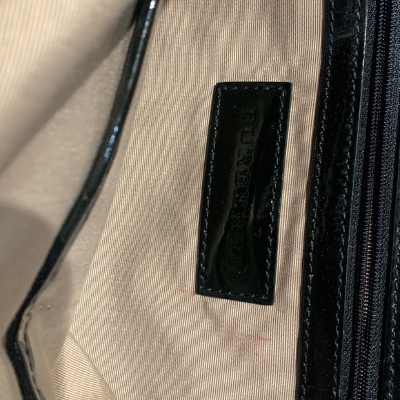 Authentic Burberry Bag in mint condition - Picture 9 of 10